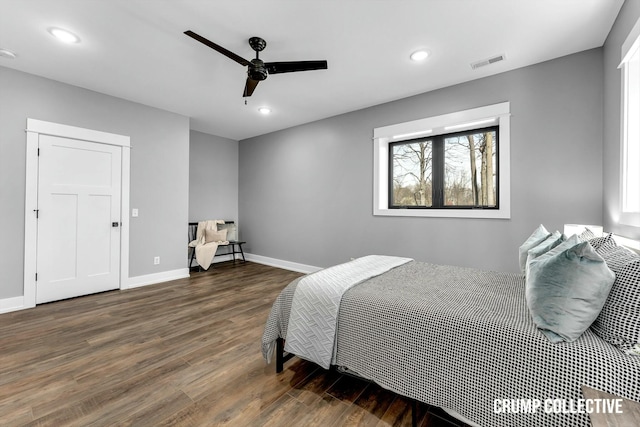 bedroom featuring recessed lighting, baseboards, visible vents, a ceiling fan, and wood finished floors