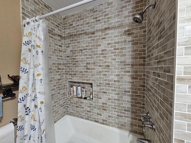6162 Fuller Rd, Greenville, MI 48838 - bathroom featuring shower / bath combo