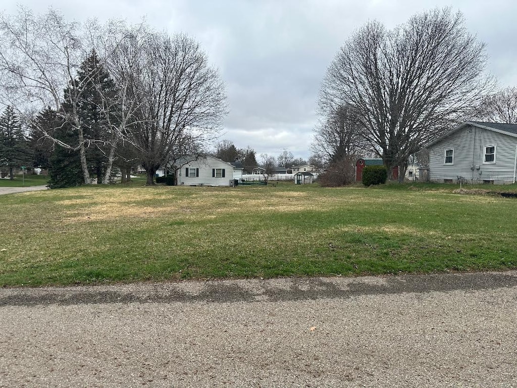 171 Sherwood Dr, Battle Creek, MI 49015 - photo 4
