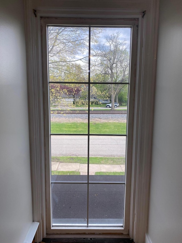 227 Railroad St, Chelsea, MI 48118 - detailed view