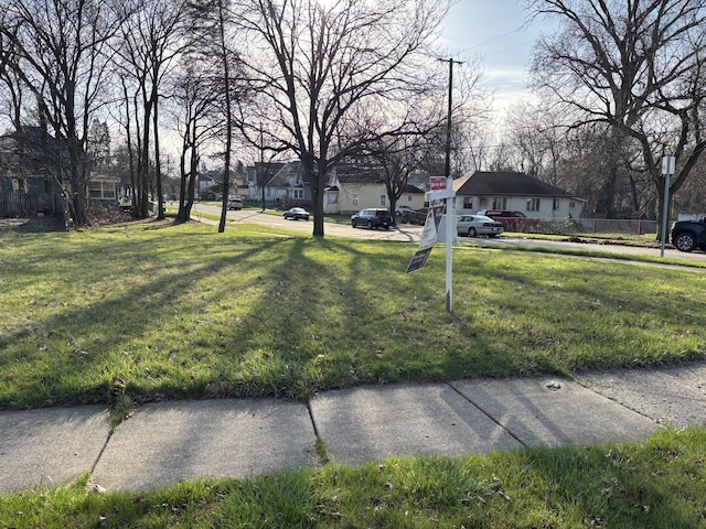 115 Summit Ave, Jackson, MI 49201 - photo 2