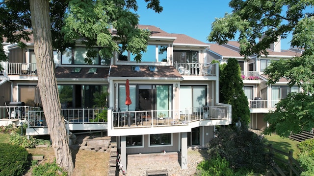 201 Wayne St, Saint Joseph, MI 49085 - photo 1
