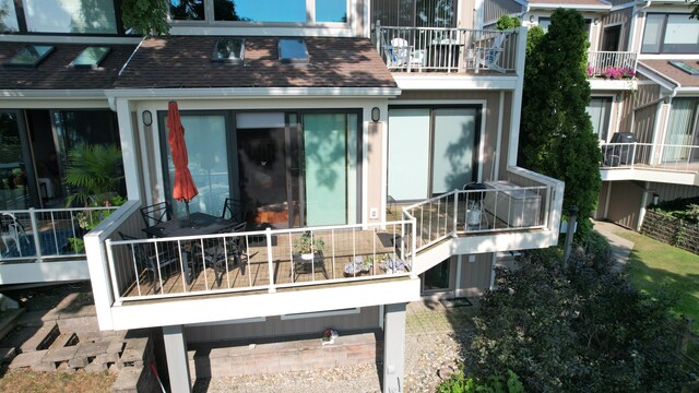 201 Wayne St, Saint Joseph, MI 49085 - photo 3
