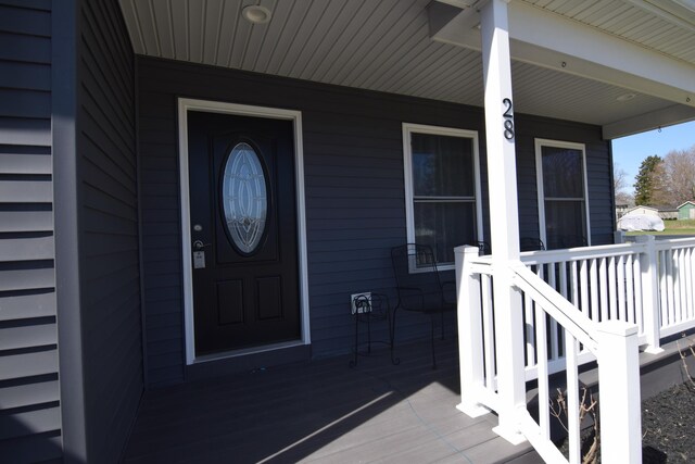 28 Hunting Trail Ave, Quincy, MI 49082 - property entrance with covered porch