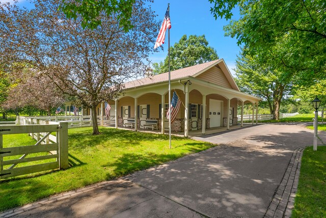 6130 Eidson Rd, Saint Joseph, MI 49085 - surrounding community featuring an attached garage and driveway