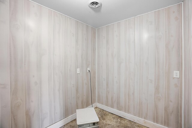 6130 Eidson Rd, Saint Joseph, MI 49085 - unfurnished room with baseboards
