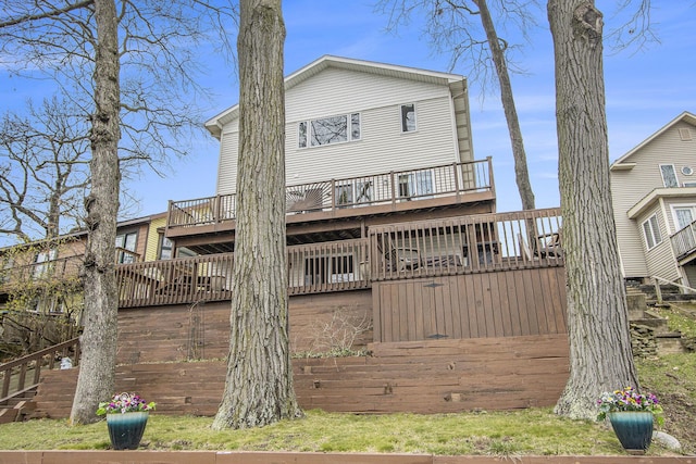 15095 N Barton Lake Dr, Vicksburg, MI 49097 - back of property featuring a wooden deck