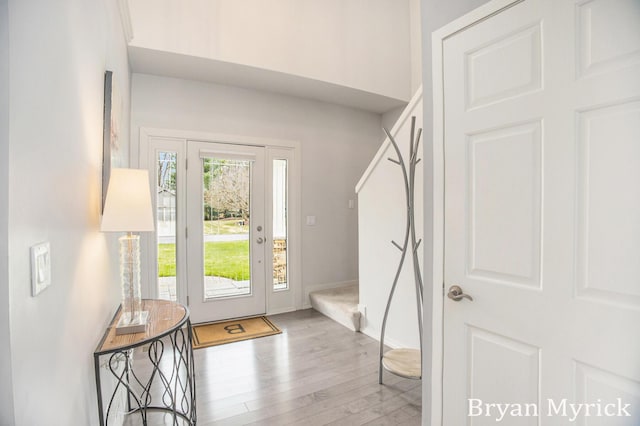 921 Meadow Ridge Dr, Holland, MI 49424 - entrance foyer with wood finished floors and baseboards
