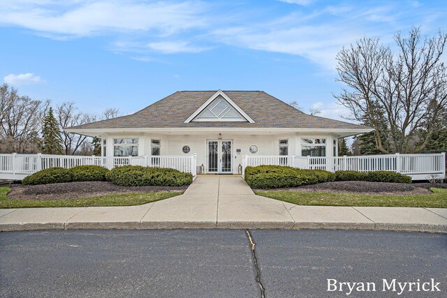 921 Meadow Ridge Dr, Holland, MI 49424 - view of front of property featuring fence and covered porch