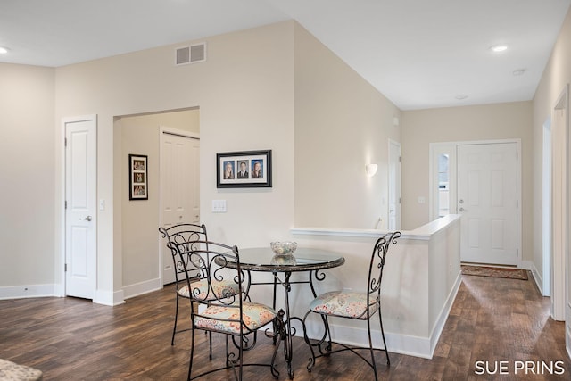 1549 Center Hill Rd SE Unit 37, Lowell, MI 49331 - dining space featuring dark wood-style flooring, baseboards, and recessed lighting