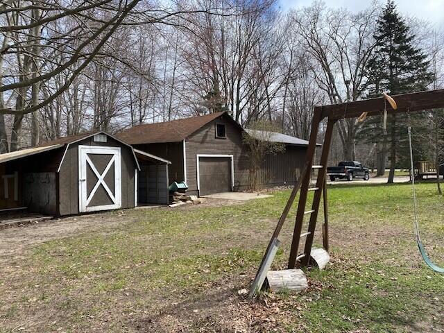 4037 N Jebavy Dr, Ludington, MI 49431 - photo 8