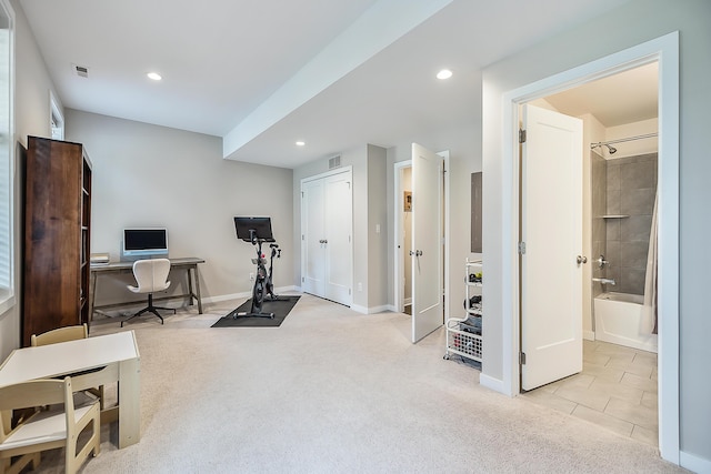 workout area with recessed lighting, carpet, and visible vents