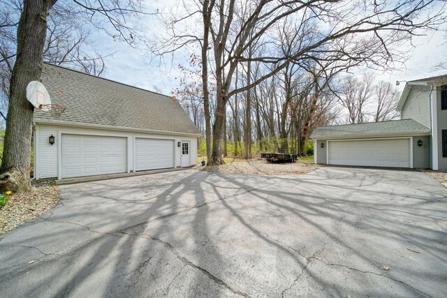 5427 Vrooman Rd, Jackson, MI 49201 - view of detached garage