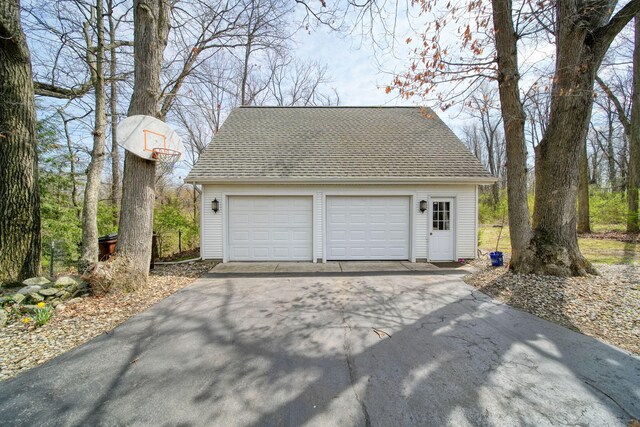 5427 Vrooman Rd, Jackson, MI 49201 - view of detached garage