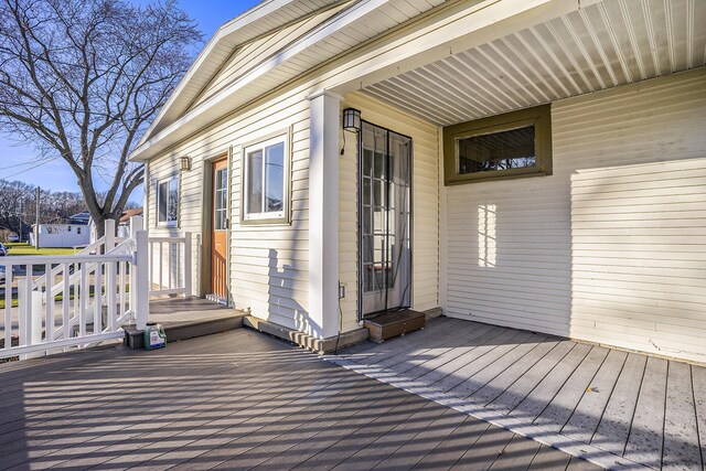 2471 Lakeshore Dr, Muskegon, MI 49441 - view of deck