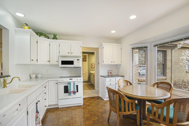 321 Peppermill Ln, Holland, MI 49423 - photo 8