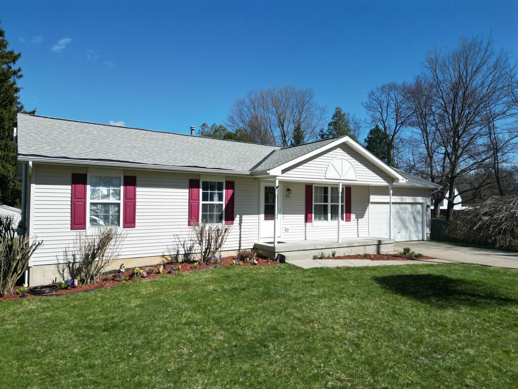 420 Carpenter Ave NW, Grand Rapids, MI 49504 - photo 1