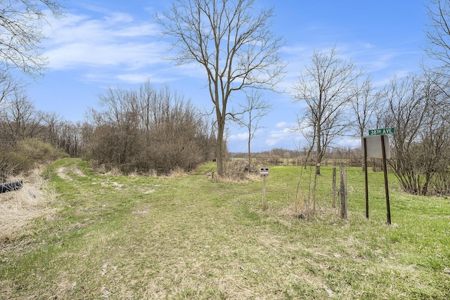 41177 38th Ave, Paw Paw, MI 49079