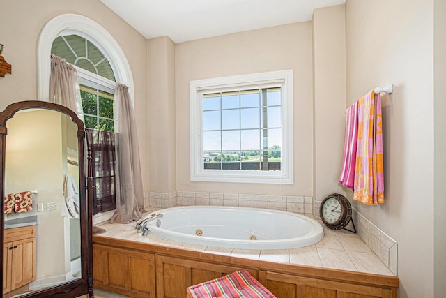 672 66th St, South Haven, MI 49090 - full bath featuring a tub with jets