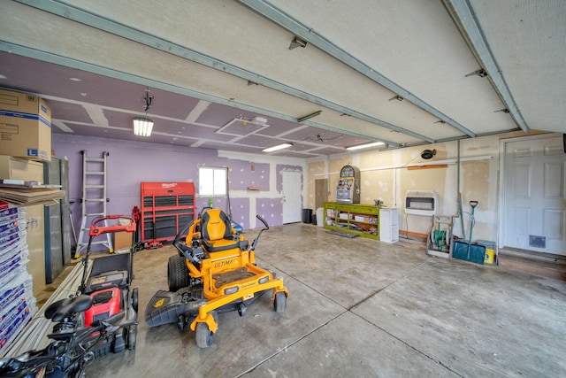 garage with heating unit