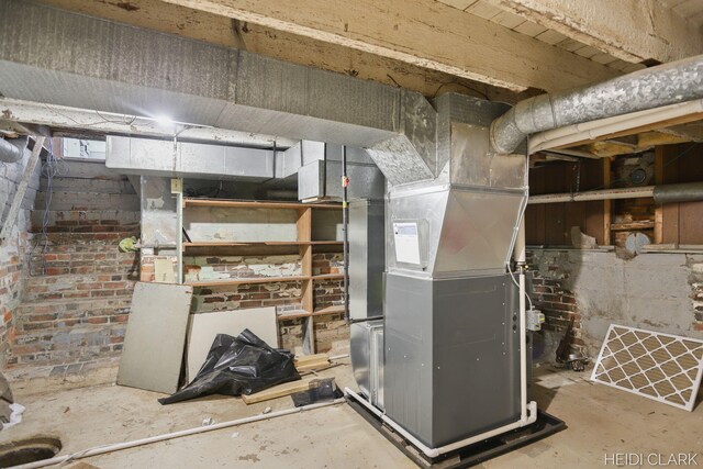 3552 47th St, Hamilton, MI 49419 - utility room featuring heating unit