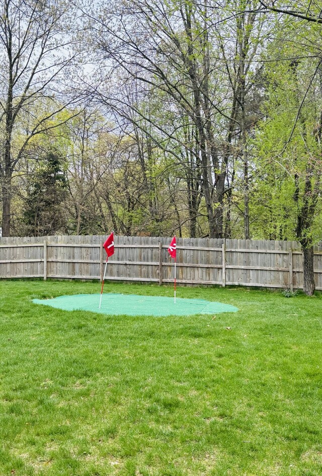 5849 Gavin Ln, Kalamazoo, MI 49009 - view of yard with fence