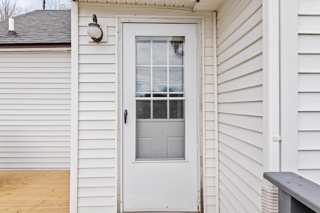 18125 174th Ave, Spring Lake, MI 49456 - entrance to property with roof with shingles