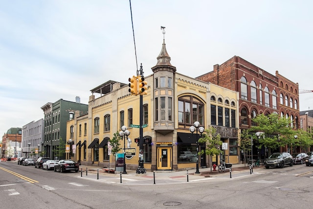 113 S Fourth Ave Unit 6, Ann Arbor, MI 48104 - view of building exterior