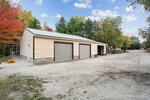 view of detached garage