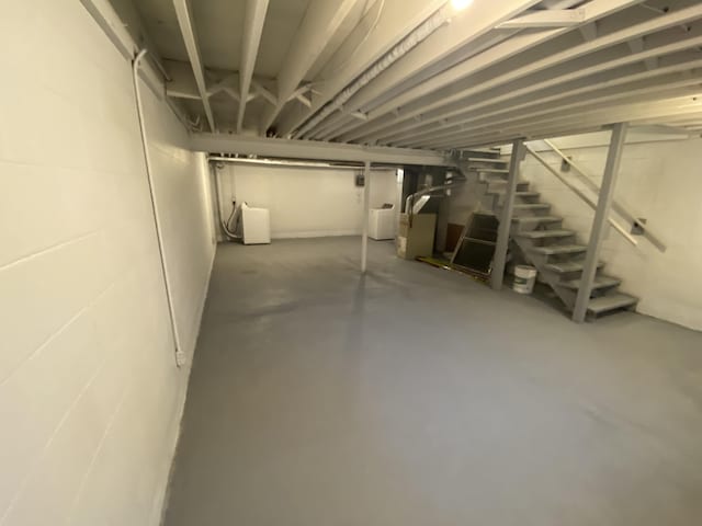 10 Meadow Hills Ln, Fremont, MI 49412 - unfinished basement with stairway