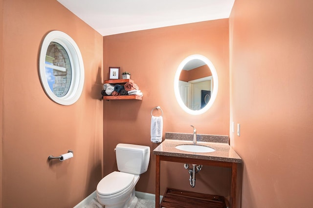 565 Hawksnest Dr, South Haven, MI 49090 - bathroom with toilet and vanity