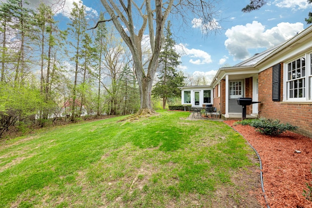 1060 Chestnut St, Ann Arbor, MI 48104 - view of yard featuring a patio