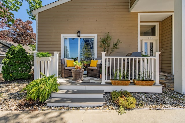 221 N Townsend St, New Buffalo, MI 49117 - view of property entrance