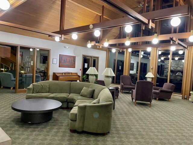 4040 Greenleaf Cir Unit 301, Kalamazoo, MI 49008 - view of common area