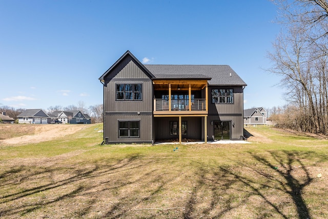 5215 Grande View Ln, Jackson, MI 49201 - back of property featuring a lawn