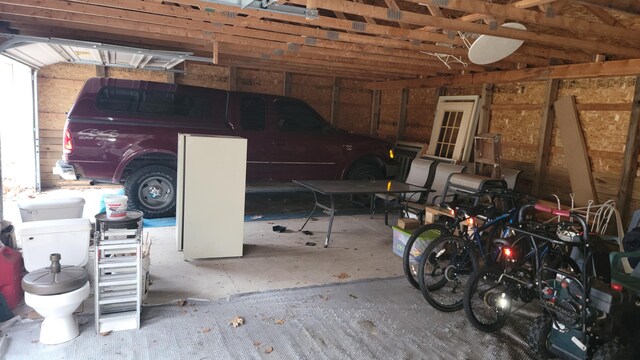 2180 Harwood Rd, Ionia, MI 48846