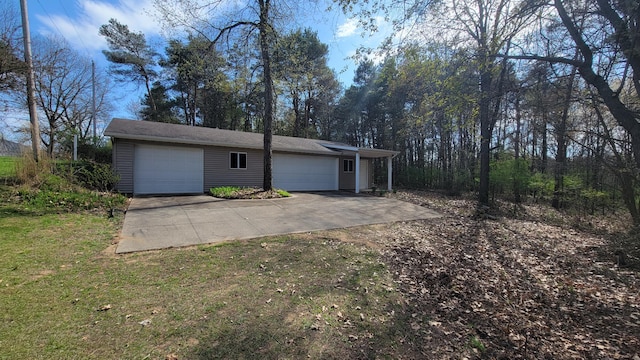 2180 Harwood Rd, Ionia, MI 48846