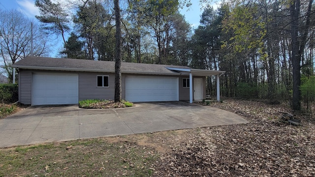 2180 Harwood Rd, Ionia, MI 48846