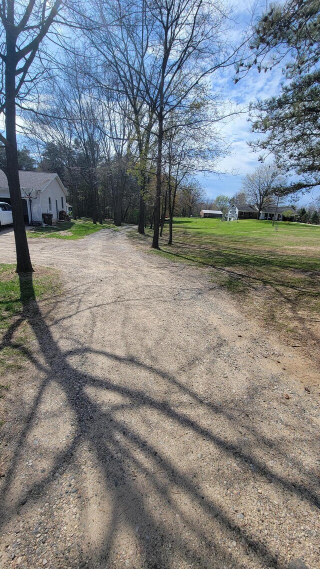 2180 Harwood Rd, Ionia, MI 48846