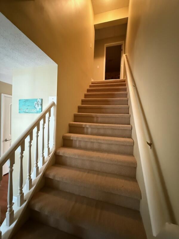 935 E 6th St, Pentwater, MI 49449 - view of stairway