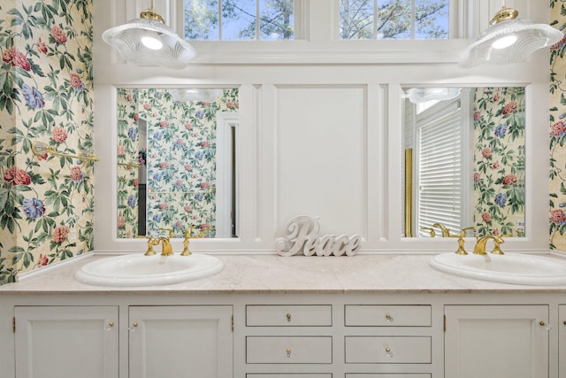 602 N Kalamazoo Ave, Marshall, MI 49068 - full bath featuring double vanity and healthy amount of natural light