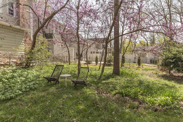 1324 Wells St, Ann Arbor, MI 48104 - view of yard with fence