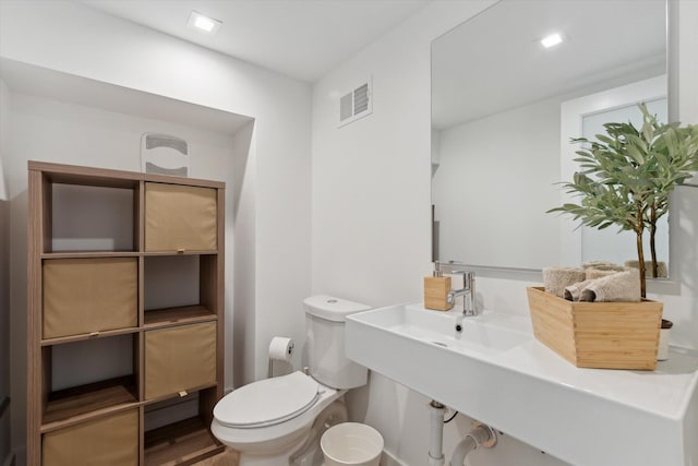 533 E Harrison Unit 3, Royal Oak, MI 48067 - bathroom featuring toilet and visible vents
