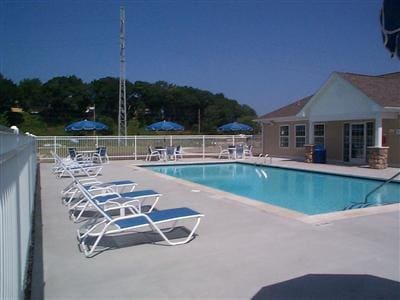 39884 Anchors Way, Saint Joseph, MI 49085