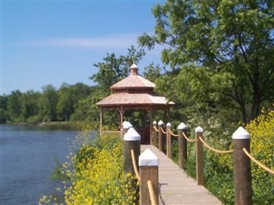 39884 Anchors Way, Saint Joseph, MI 49085