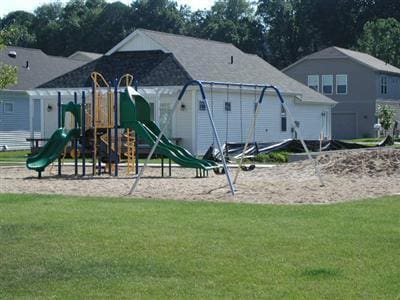 39884 Anchors Way, Saint Joseph, MI 49085
