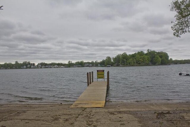 31194 County Line Rd, Dowagiac, MI 49047
