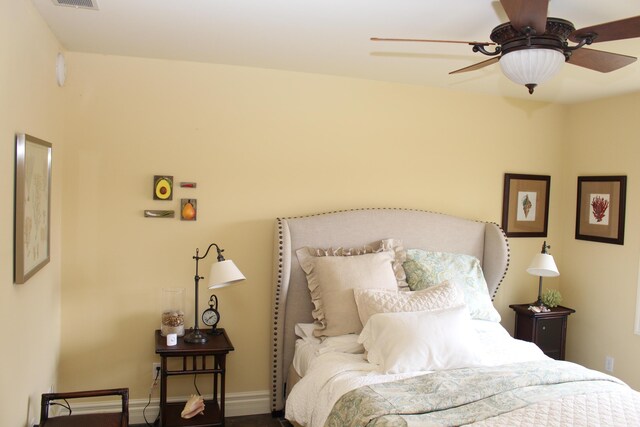 60 Timber Ridge Ct, Milan, MI 48160 - bedroom with baseboards and a ceiling fan