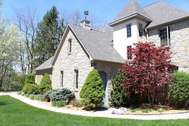 60 Timber Ridge Ct, Milan, MI 48160 - view of side of property with stone siding