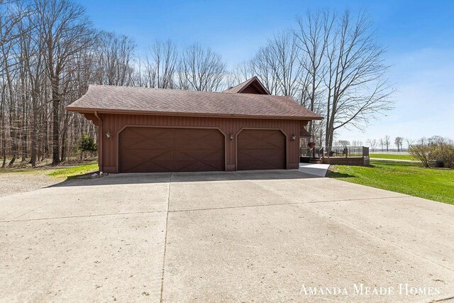 12345 92nd St SE, Alto, MI 49302 - view of detached garage